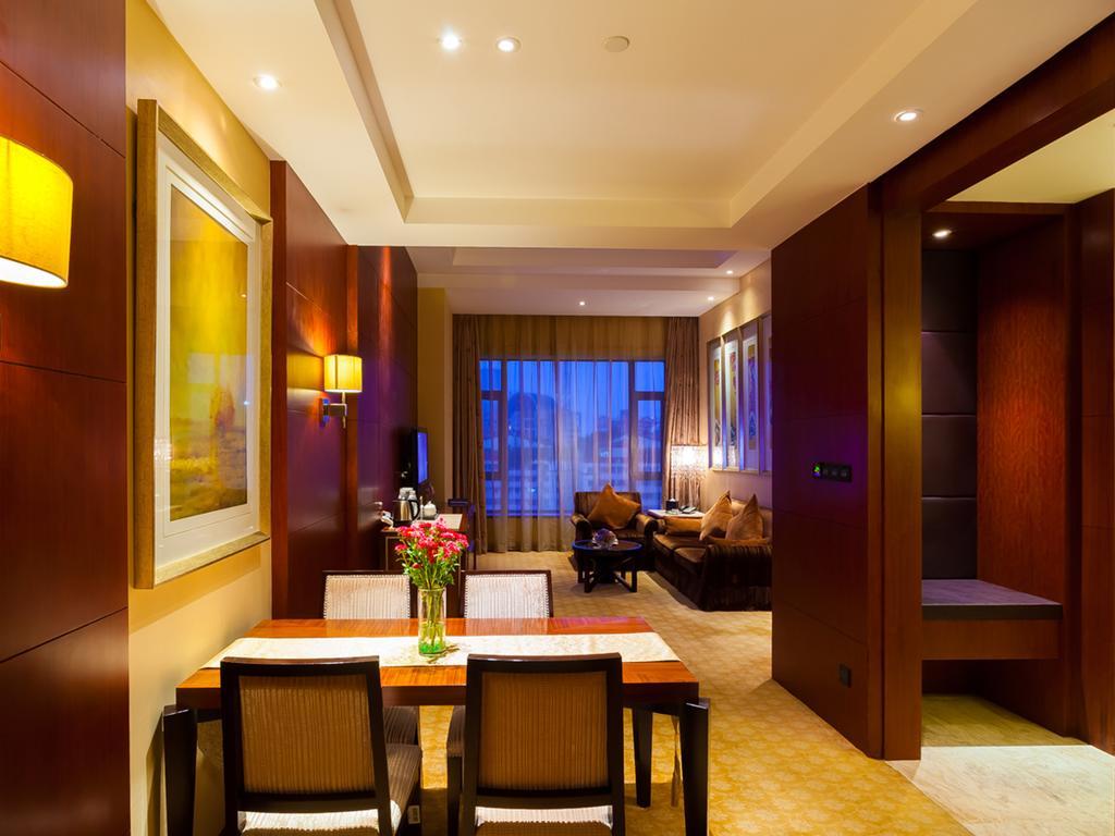 Celebrity City Hotel Chengdu Quarto foto